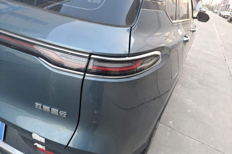 Used Wuling Xingyun 2023 2.0L DHT Flagship Edition
