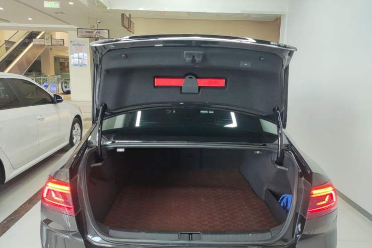 Used Volkswagen Magotan GTE Plug-in Hybrid 2022 GTE Luxury Model
