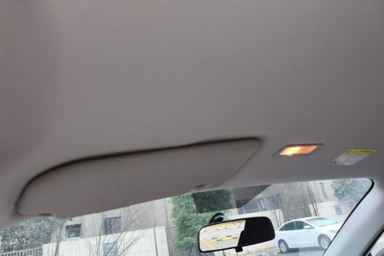 Used Roewe Clever 2022 311km QiQi BoBo Edition Headliner