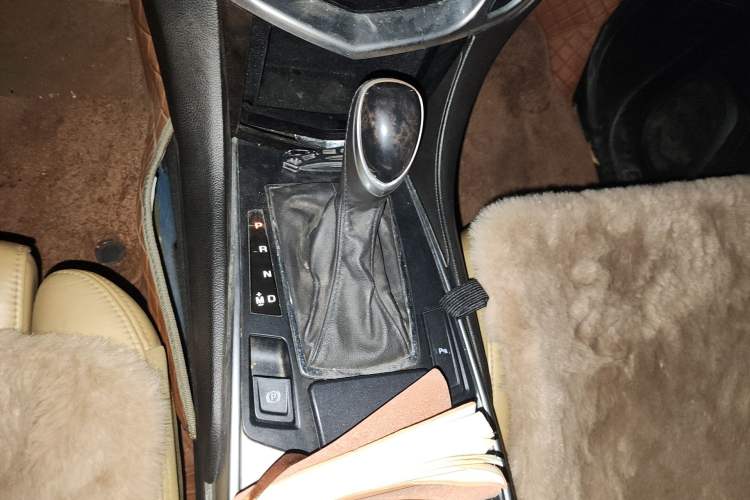 Used Cadillac SRX 2013 3.0L Leading Model
