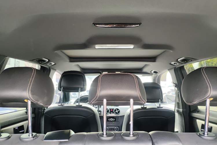 Used Mercedes-Benz GLK-Class 2015 GLK 260 4MATIC Dynamic Edition Ultimate Version