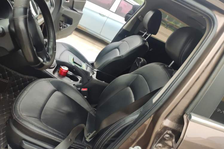 Used Kia Sportage R 2012 2.0L Automatic Two-Wheel Drive NAVI
