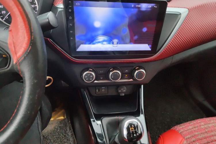 Used Nissan Lannia 2016 1.6L Manual Cool Edition Audio And AC Panel