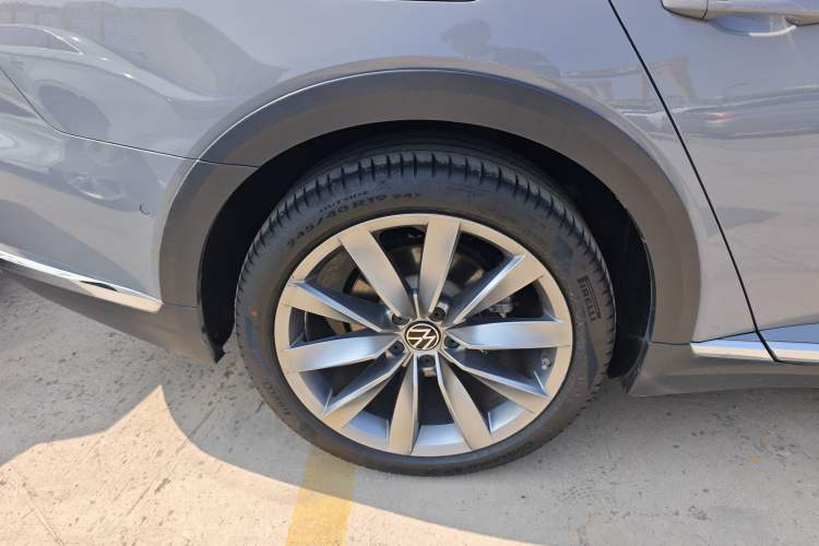 Used Volkswagen FAW-Volkswagen CC 2023 Hunting Vehicle 380TSI Hunter's Heart Edition Exterior 5