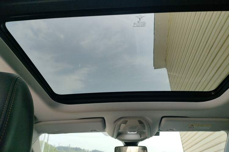 Used Peugeot 5008 2017 350THP 5-Seat Elite Edition