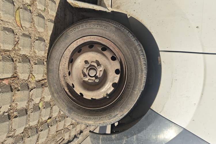 Used Jinbei Hiace X30 2021 1.5L Wealthy Van China VI Standard SWC15M
