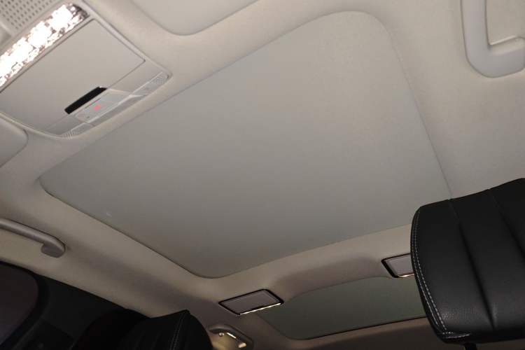 Used Mercedes-Benz C-Class 2021 C 200 L Fashion Model
