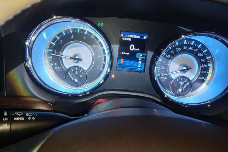 Used Chrysler 300C 2014 3.0L Excellence Edition Instrument Cluster