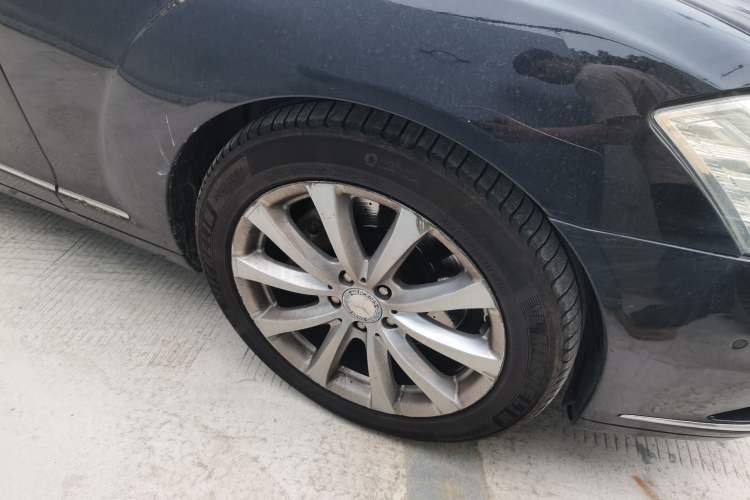 Used Mercedes-Benz S-Class 2010 S 300 L Luxury Model
