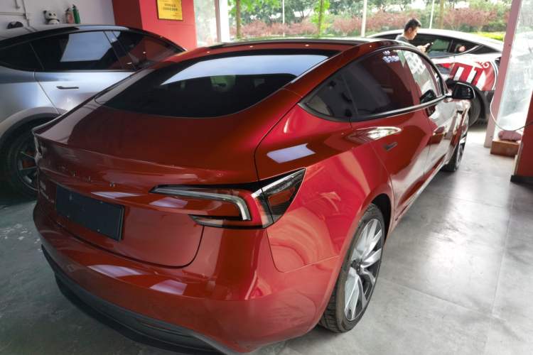 Used Tesla Model 3 2023 Long-Range All-Wheel-Drive Version