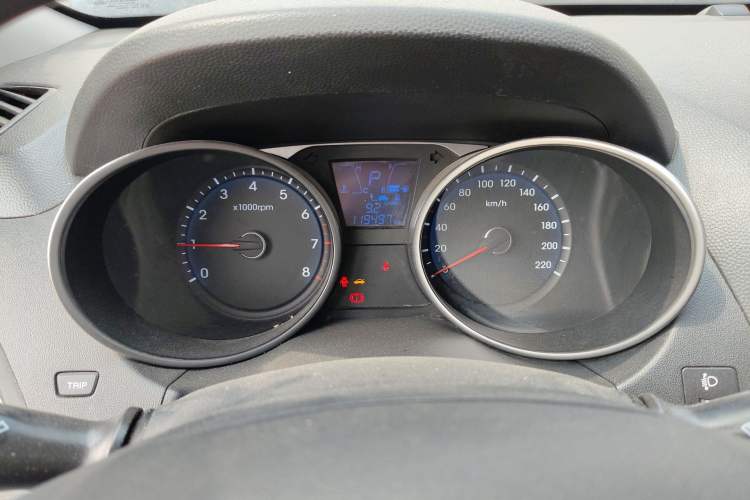 Used Hyundai ix35 2015 2.0L Automatic 2WD Comfort Edition China V Standard Instrument Cluster