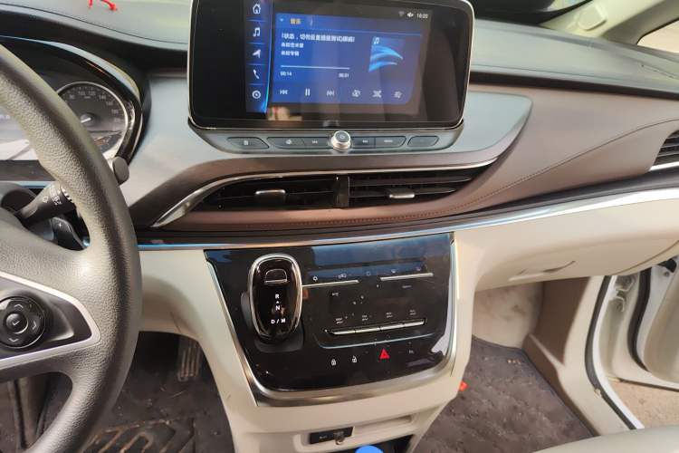 Used Buick GL8 2021 Land Cruiser Executive Class 652T Comfort Model