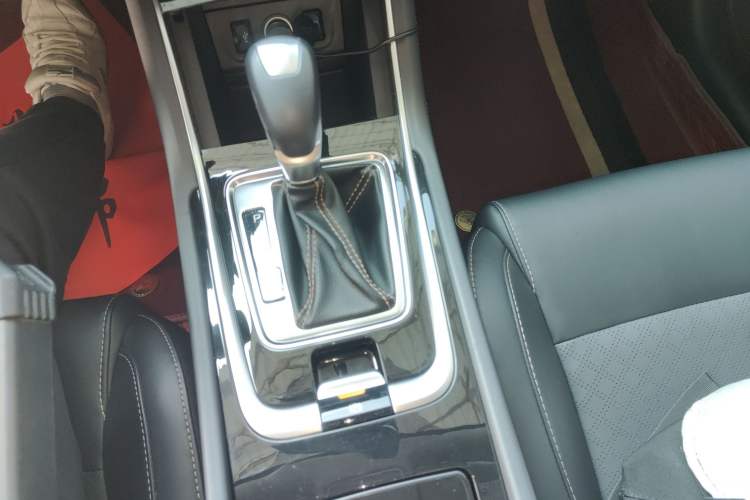 Used CHANGAN Eado 2019 High-Energy Edition 1.6L GDI Automatic Pioneer Model China VI Standard
