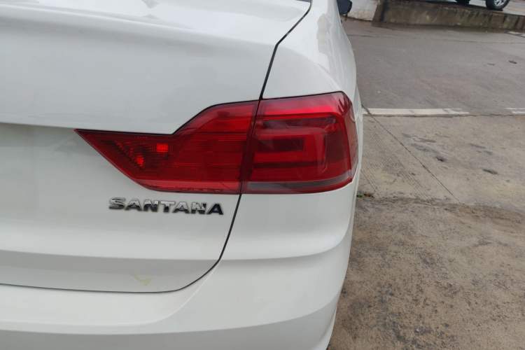 Used Volkswagen Santana 2021 1.5L Automatic Fashion Edition Right Rear Taillight