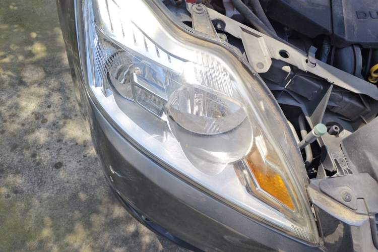 Used Ford Focus 2011 Sedan 1.8L Automatic Fashion Edition
