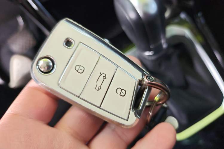 Used Volkswagen T-ROC 2020 280TSI DSG Two-Wheel Drive Comfort Version