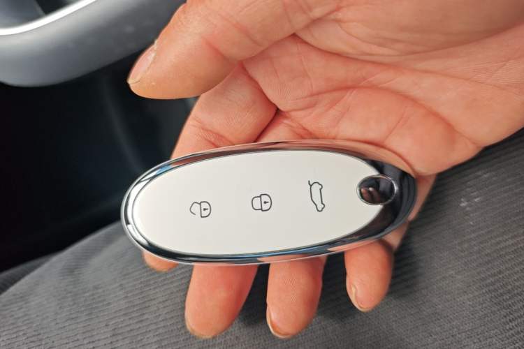 Used Dongfeng NAMMI 01 2024 New Edition 330 Air
