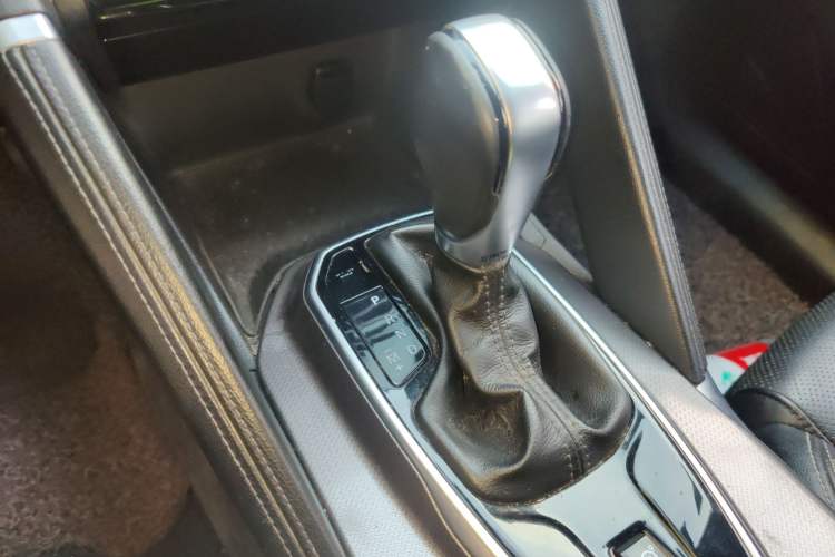 Used Renault Koleos 2017 2.0L Two-Wheel Drive Luxury Edition