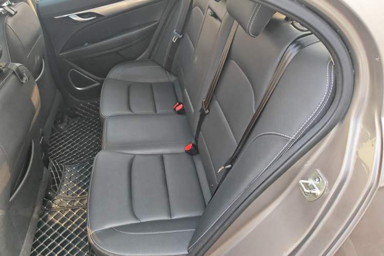 Used Geely Auto Emgrand 2020 1.5L CVT Upward Version Left Rear Seat