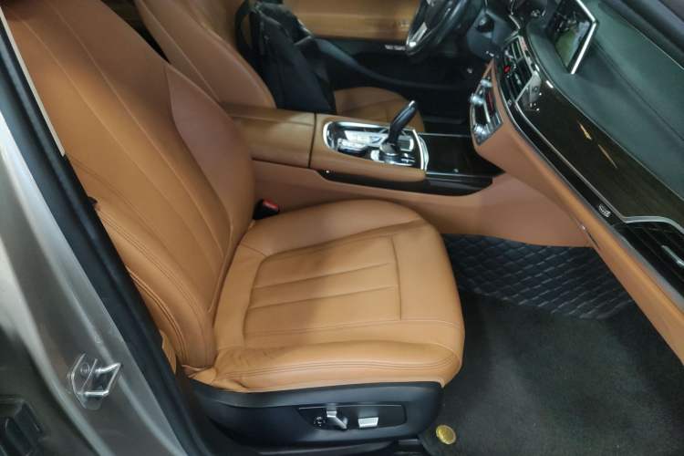 Used BMW 7 Series 2016 730Li Leading Model
