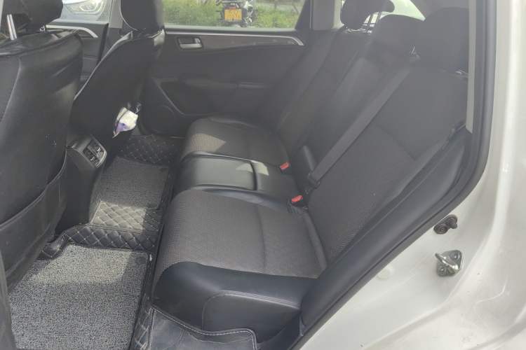 Used Honda Jade 2017 1.8L automatic Comfort version 5 seats Left Rear Seat