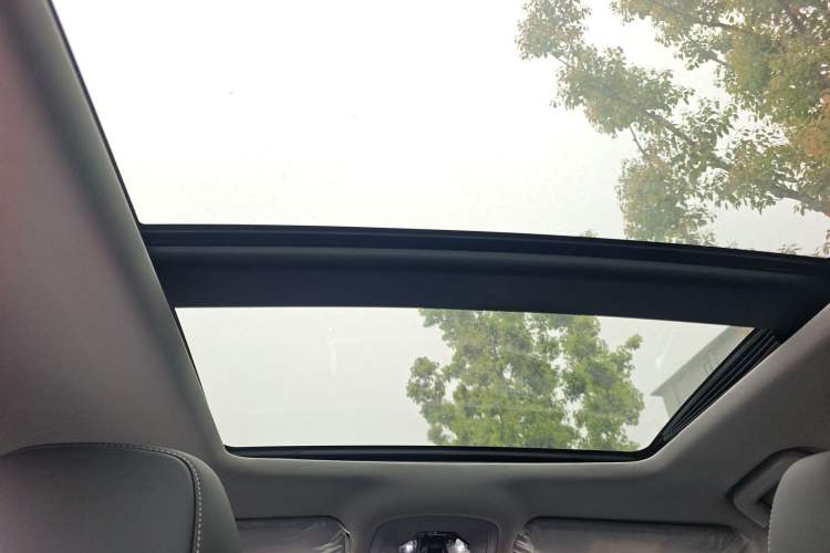 Used Chery Tiggo 8 2024 Honor Edition 230TCI Manual Advanced Version 5 Seats Headliner