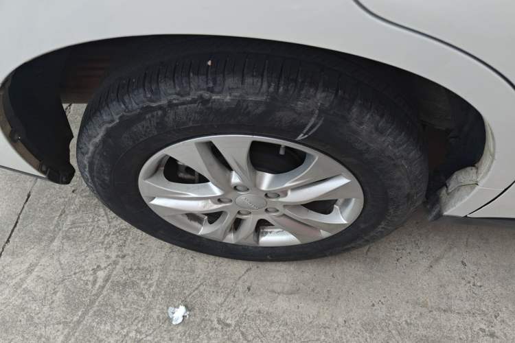 Used Haval M6 2019 1.5T Manual Two-Wheel Drive Elite Version China VI Standard Exterior 4