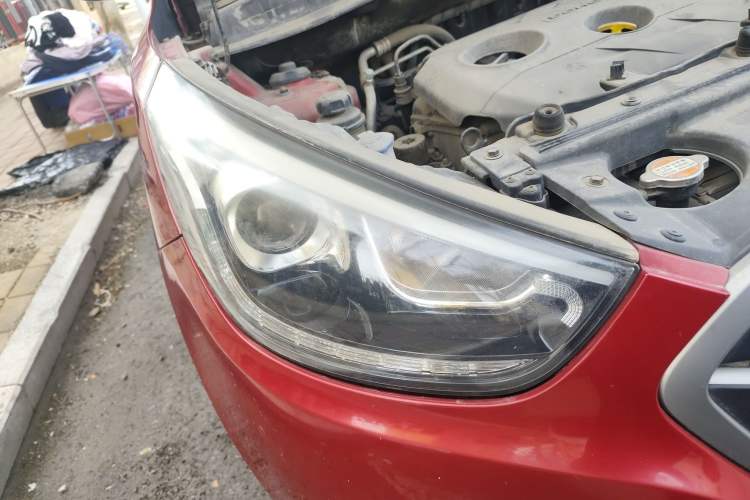 Used Hyundai ix35 2013 2.0L Automatic Two-Wheel Drive Smart GLS China IV Standard