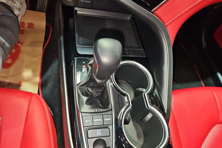 Used Toyota Camry 2019 Revised Version 2.0S Fēngshàng Edition