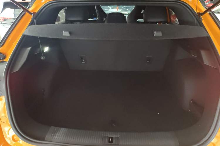 Used MG ONE 2022 α-Smart Sports Series 1.5T Advanced Edition Trunk