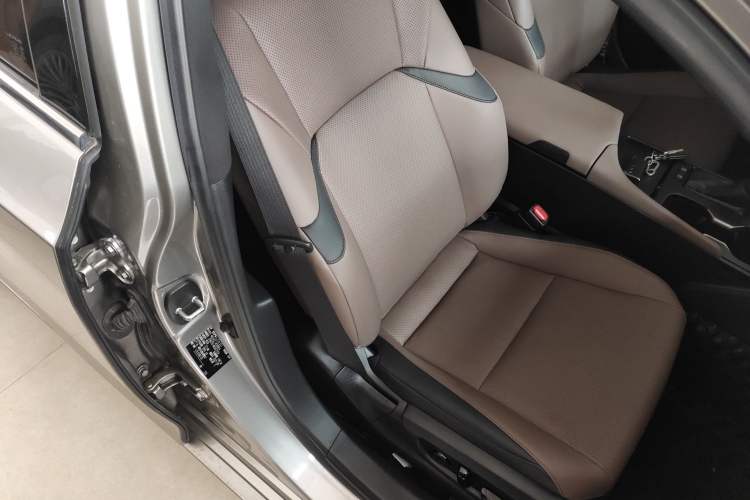 Used Lexus ES 2022 200 Excellence Edition