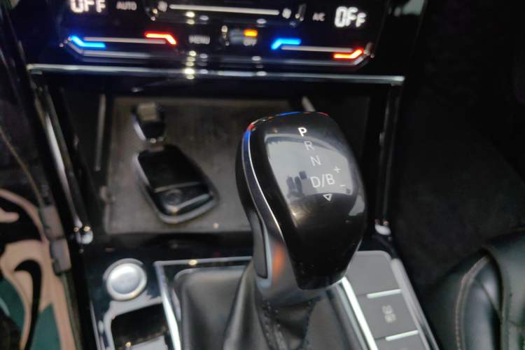 Used Volkswagen Passat New Energy 2020 430 PHEV Hybrid Elite Edition China VI Standard