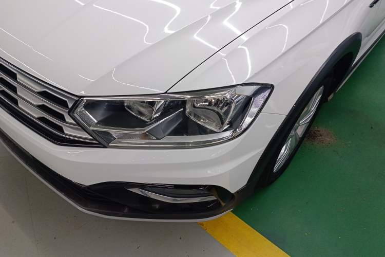Used Volkswagen C-TREK 2017 230TSI DSG Comfort Version Left Front Headlight