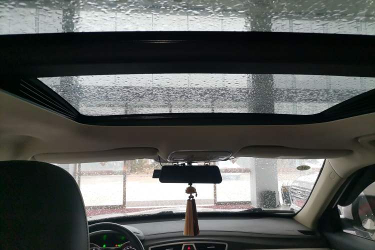 Used Geely Auto Emgrand X7 Sport 2018 2.0L Manual Two-Wheel Drive Zhiya Version
