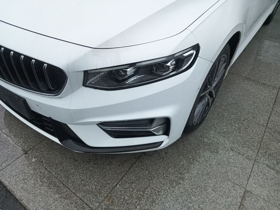 Geely Auto Preface 2023 2.0TD Prestige Version — снимка 8