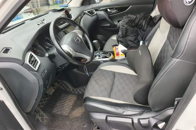 Used Nissan Qashqai 2016 2.0L CVT Luxury Edition Left Front Seat