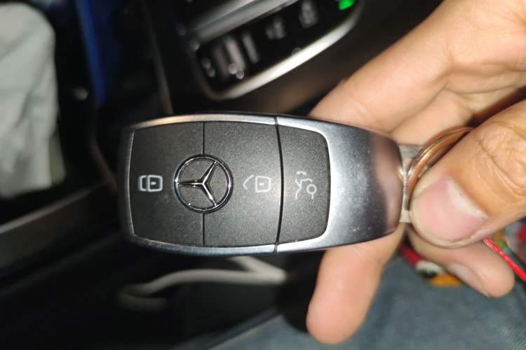 Used Mercedes-Benz C-Class 2019 C 180 L Fashion Edition Sport Version Vehicle Key