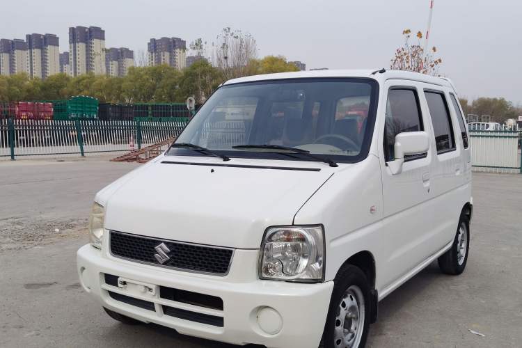 Used Suzuki Wagon R 2015 1.0L Manual Utility Model