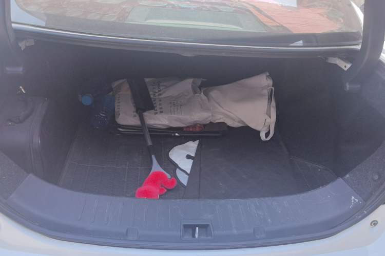 Used BYD Qin New Energy 2016 Qin EV300 Prestige Model Trunk