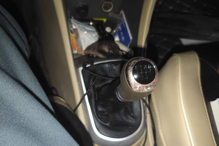 Used Hyundai Verna (older generation) 2010 Sedan 1.4L Manual Comfort GS
