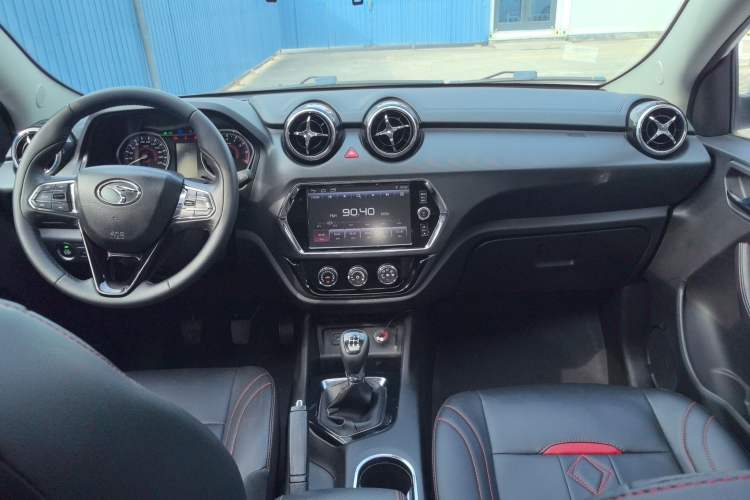 Used Soueast DX3 2018 1.5L Manual Luxury Model