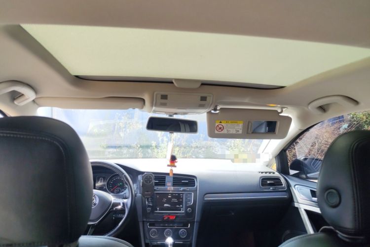 Used Volkswagen Golf 2017 230TSI Automatic Comfort Edition – Celebrating Milestone of One Million Units Headliner