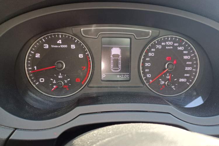 Used Audi Q3 2016 35 TFSI quattro all-wheel-drive style model
