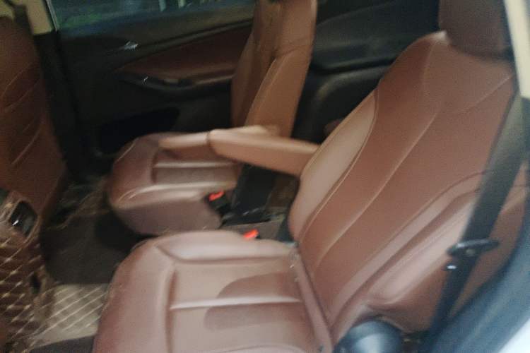 Used Buick GL6 2018 18T 6-Seater Prestige Model