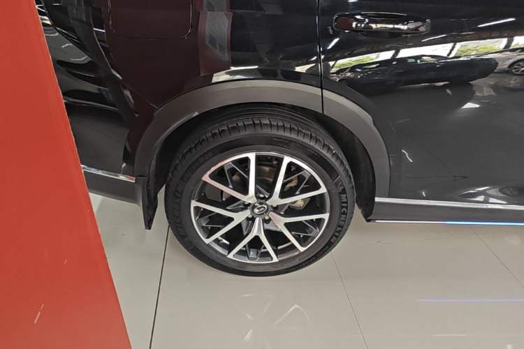 Used GAC Trumpchi GS8 2022 Linghang Series 2.0 TGDI Two-Wheel-Drive Luxury Smart Connectivity Version (7 Seats) Right Rear Wheel Hub