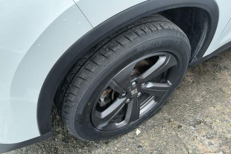 Used Baojun RM-5 2019 1.5T Manual Elite Version with 24-Hour Online Service 7 Seats