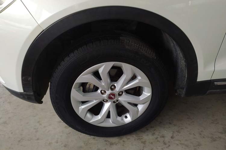 Used Hanteng X7 2016 1.5T Manual Luxury Edition Left Front Wheel Hub