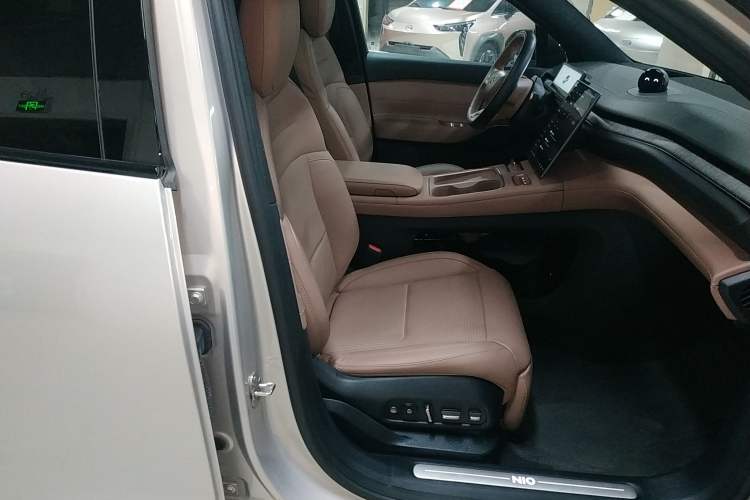 Used Nio ES6 2023 75 kWh
