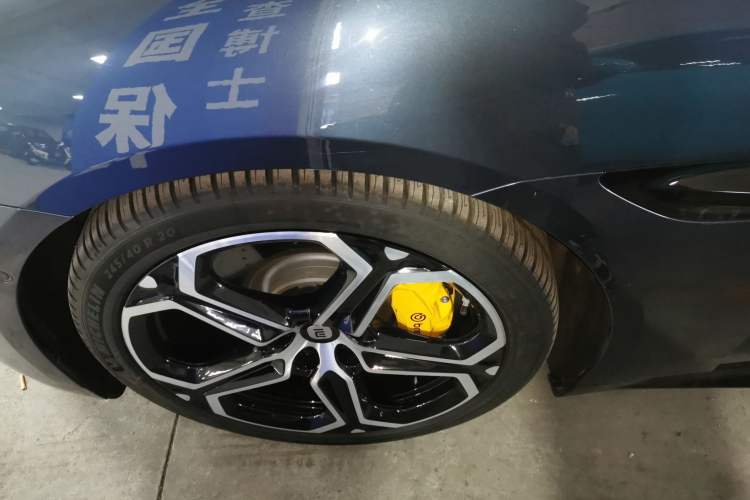 Used Xiaomi Auto SU7 2024 Four-Wheel Drive Ultra-Long Range Advanced Intelligent Driving Max Edition