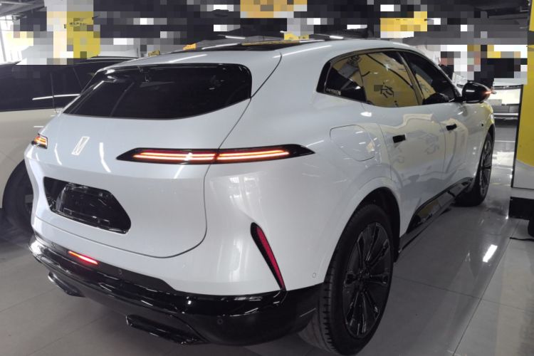 Used Avatr 07 2024 Max Extended-Range Edition Rear Right 45 Deg